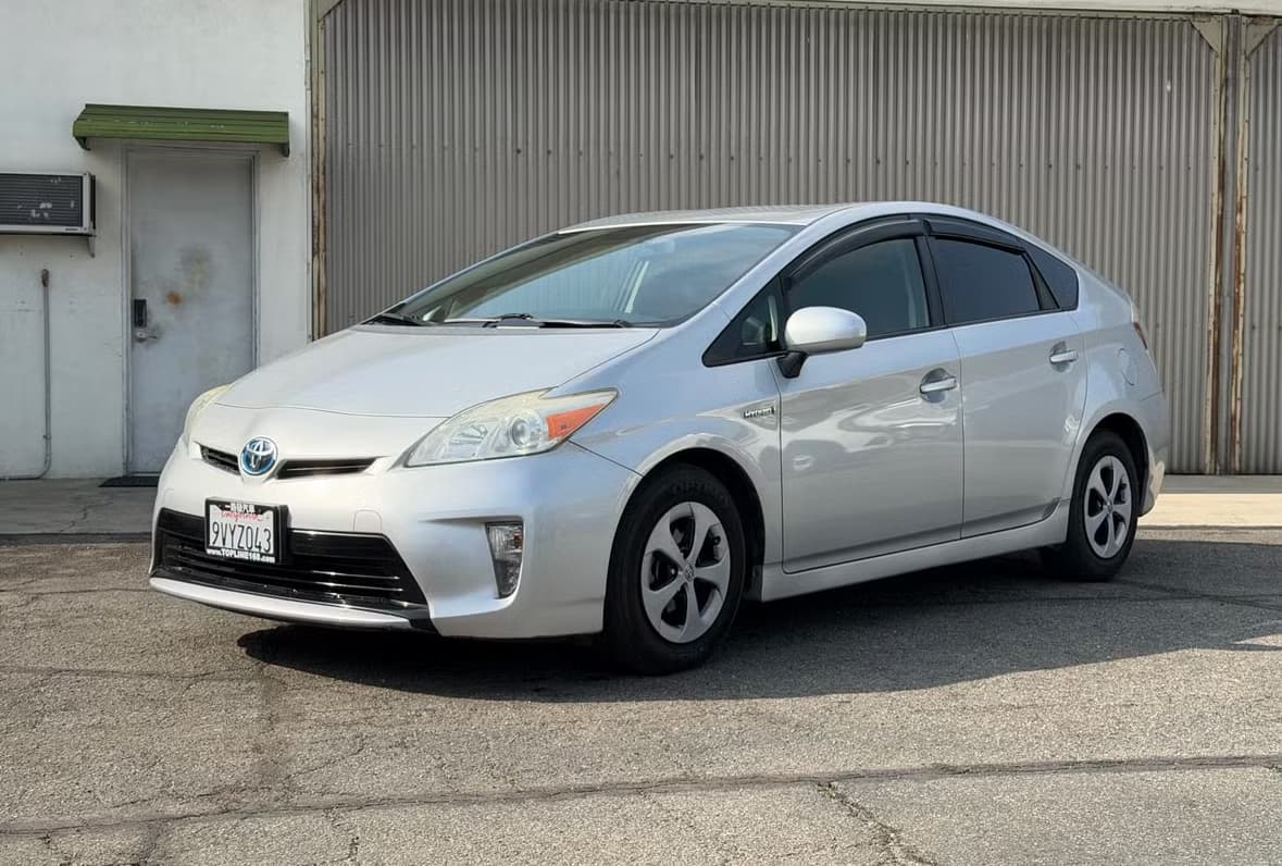 Silver Toyota Prius rental car