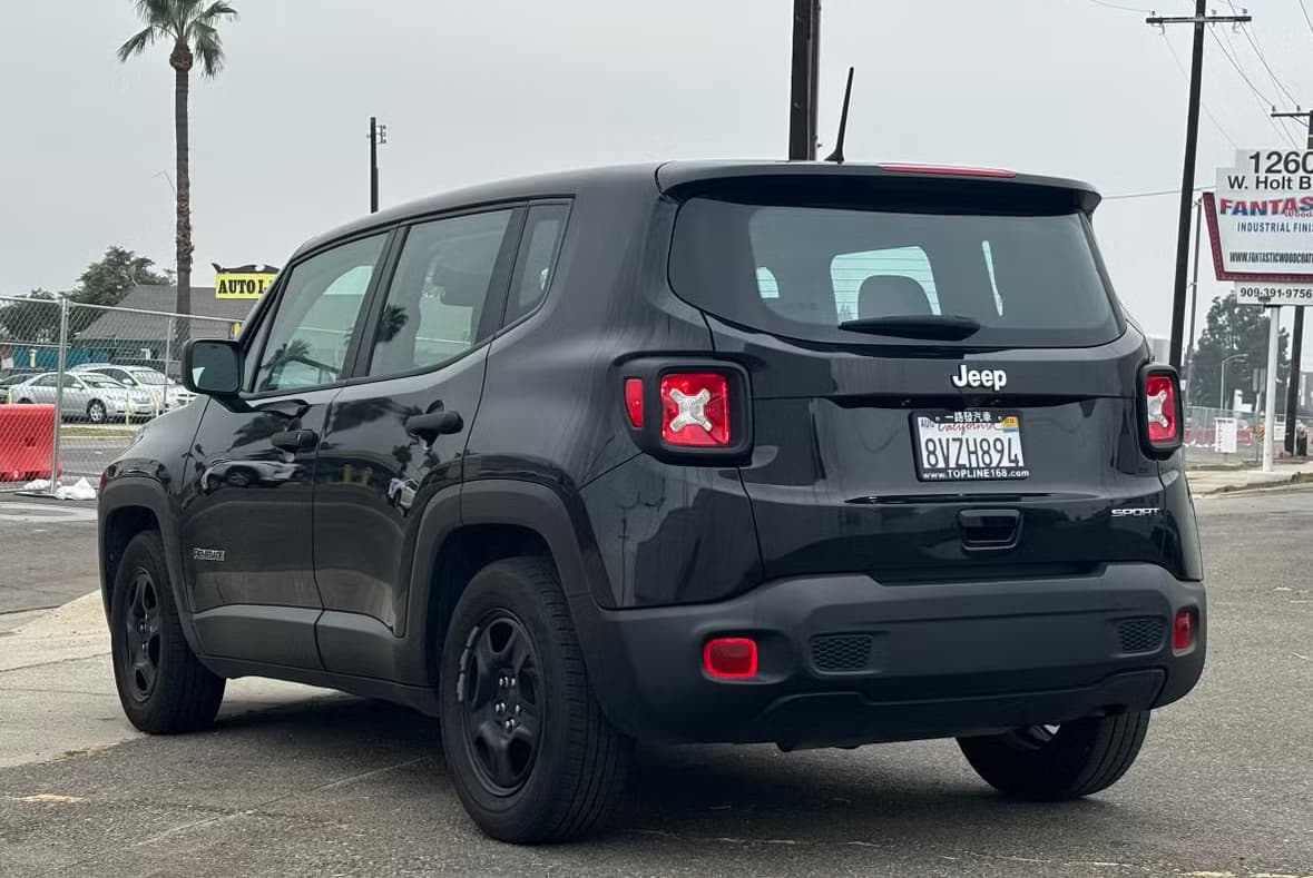 Black Jeep Renegade rental car